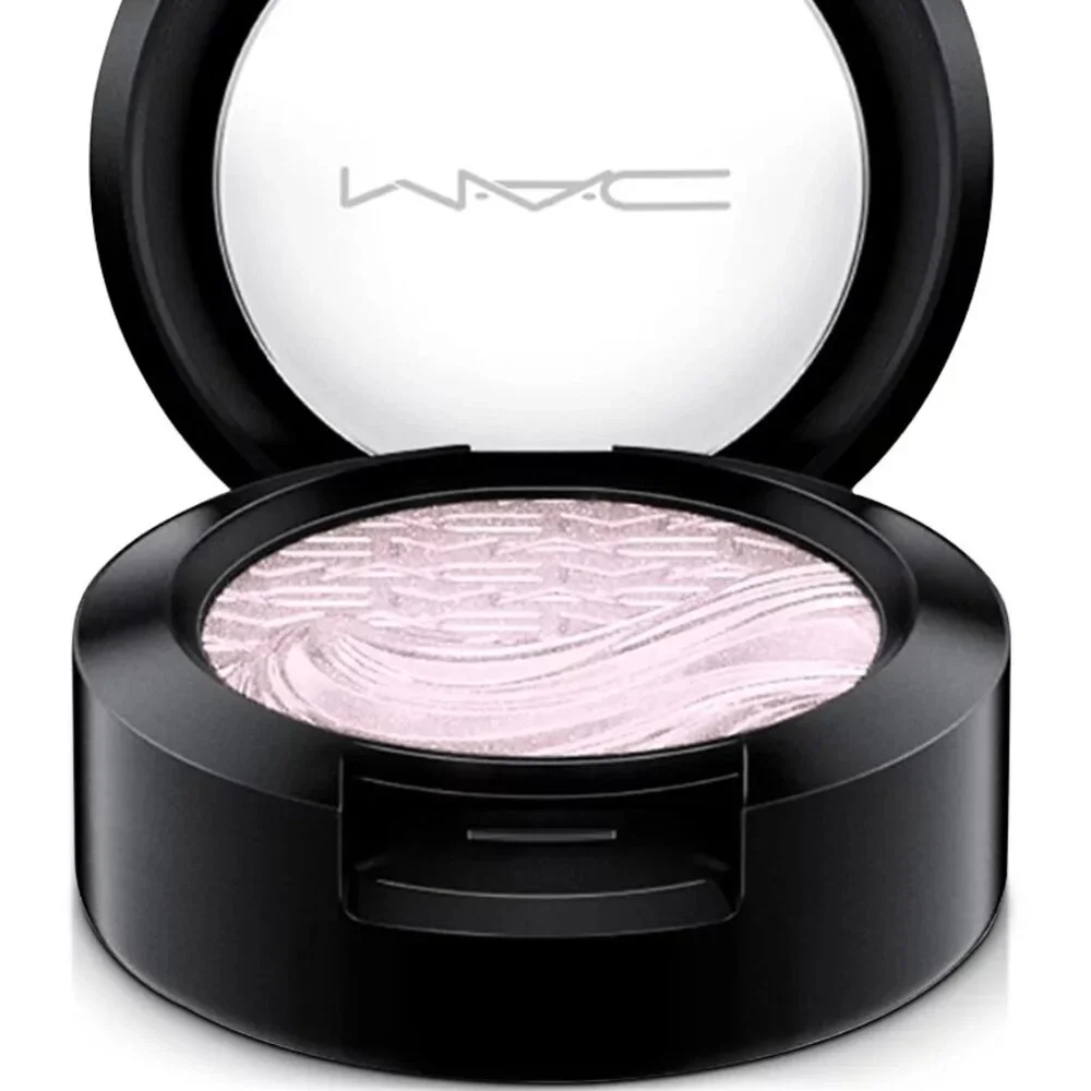 MAC Extra Dimension Eye Shadow READY TO PARTY (Pale Lilac) 0.04oz/1.3 g BNIB - Picture 8 of 10